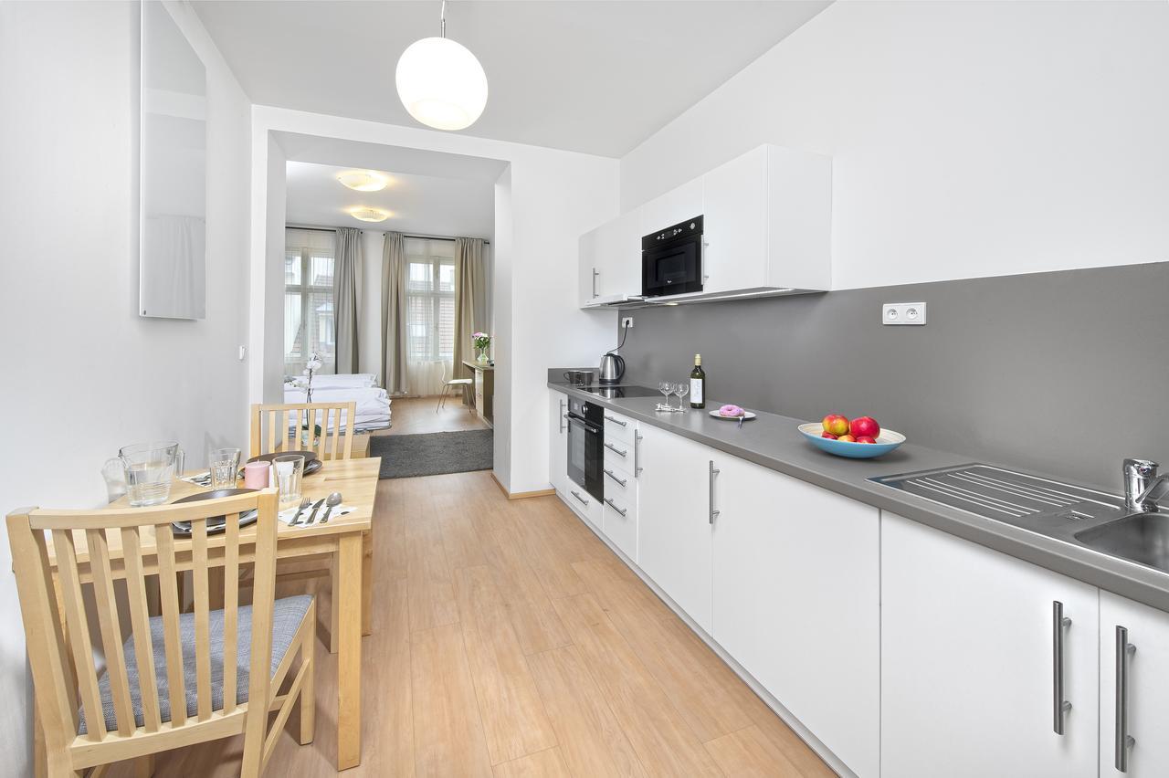 Downtown Suites Chlumova プラハ エクステリア 写真